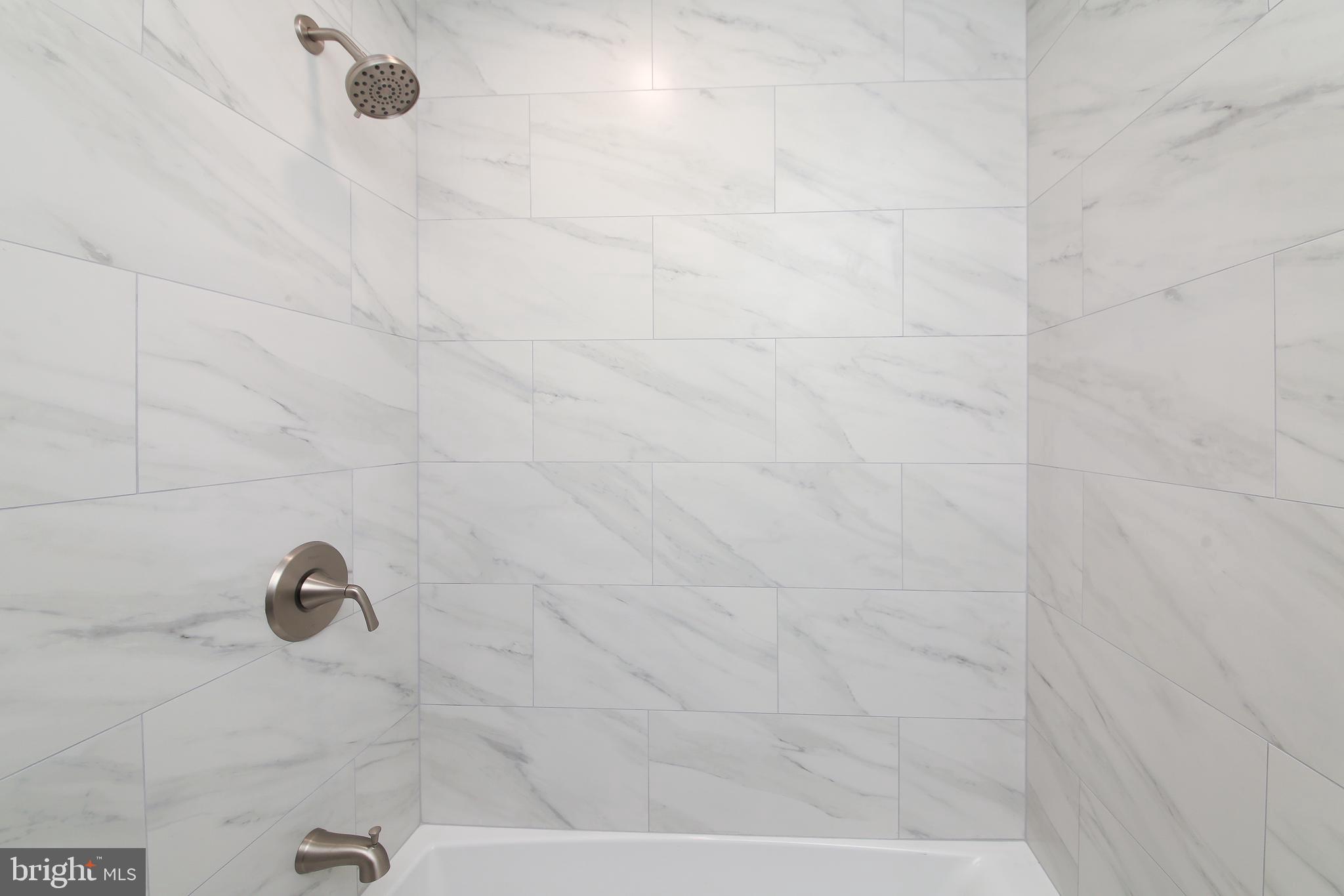 YORKTOWN - Residential Lease