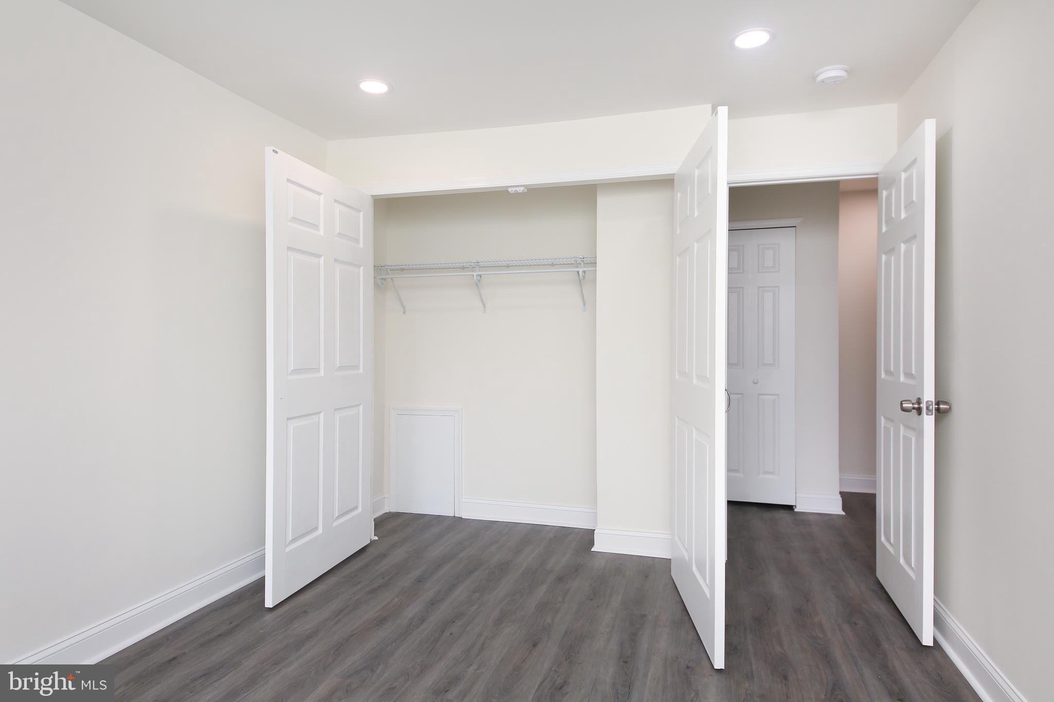 YORKTOWN - Residential Lease