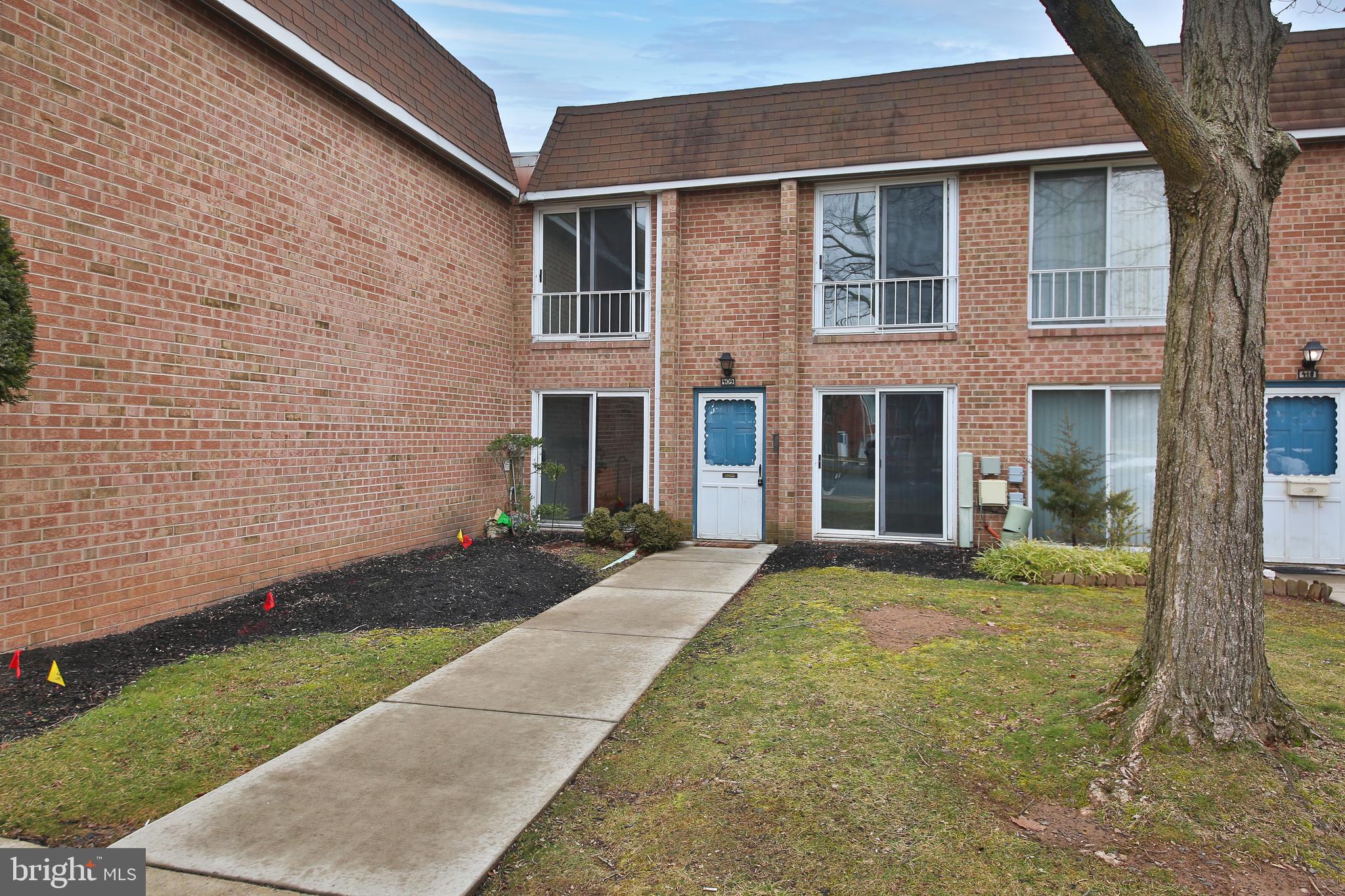 YORKTOWN - Residential Lease