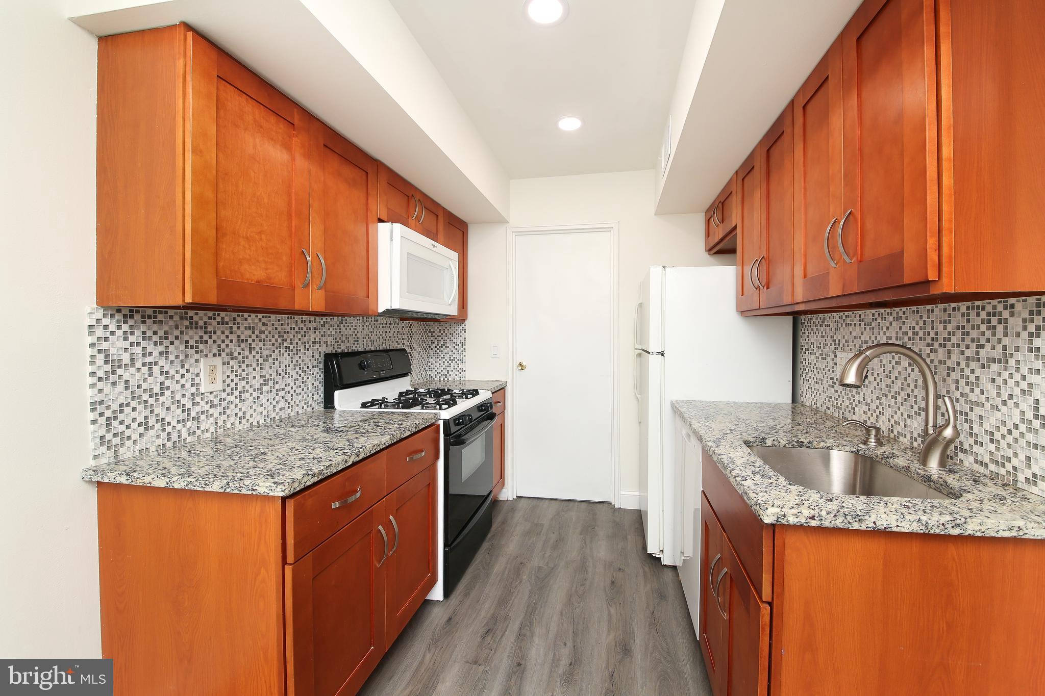 YORKTOWN - Residential Lease