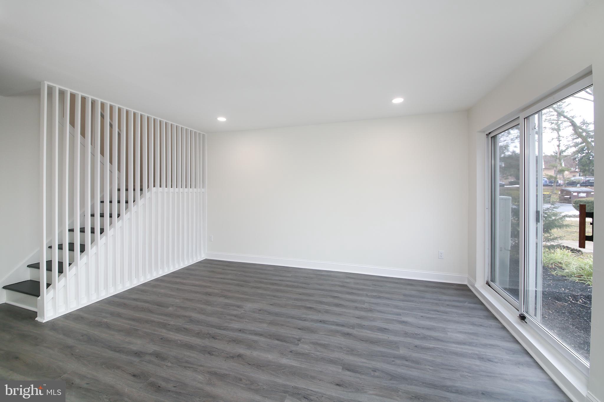 YORKTOWN - Residential Lease