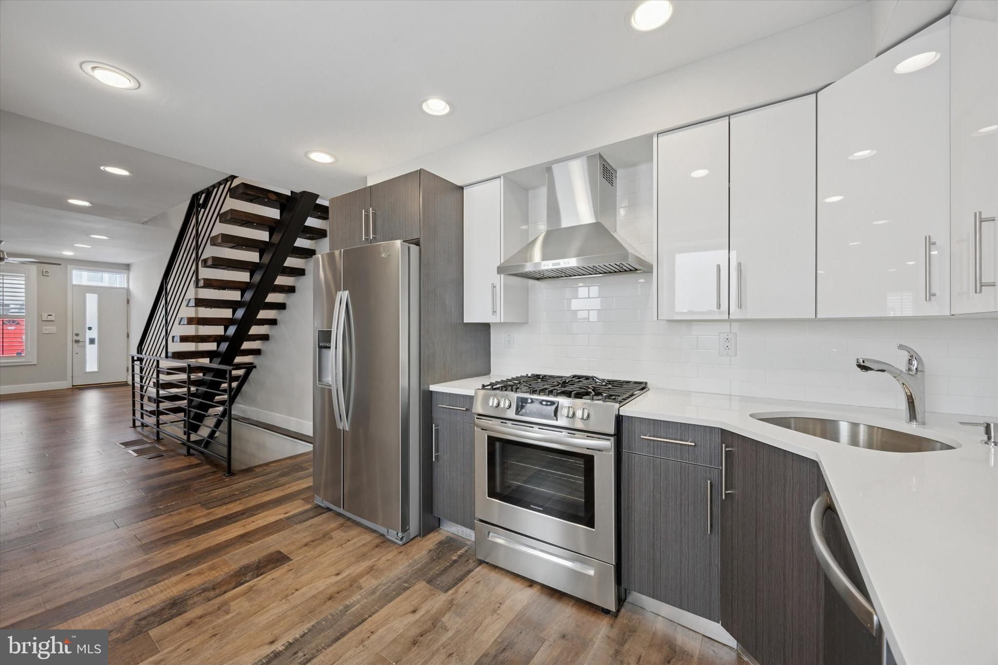 POINT BREEZE - Residential Lease