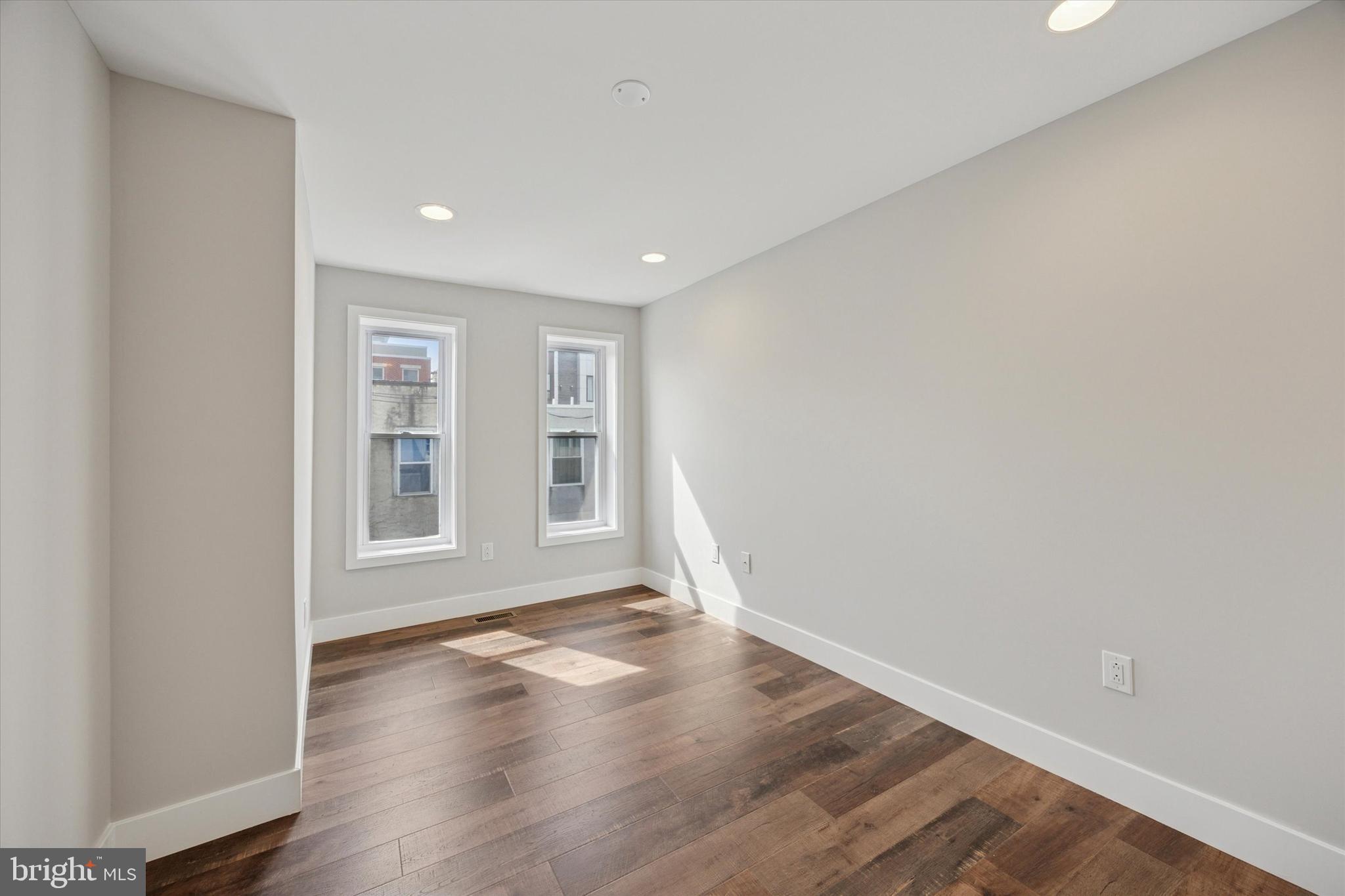 POINT BREEZE - Residential Lease