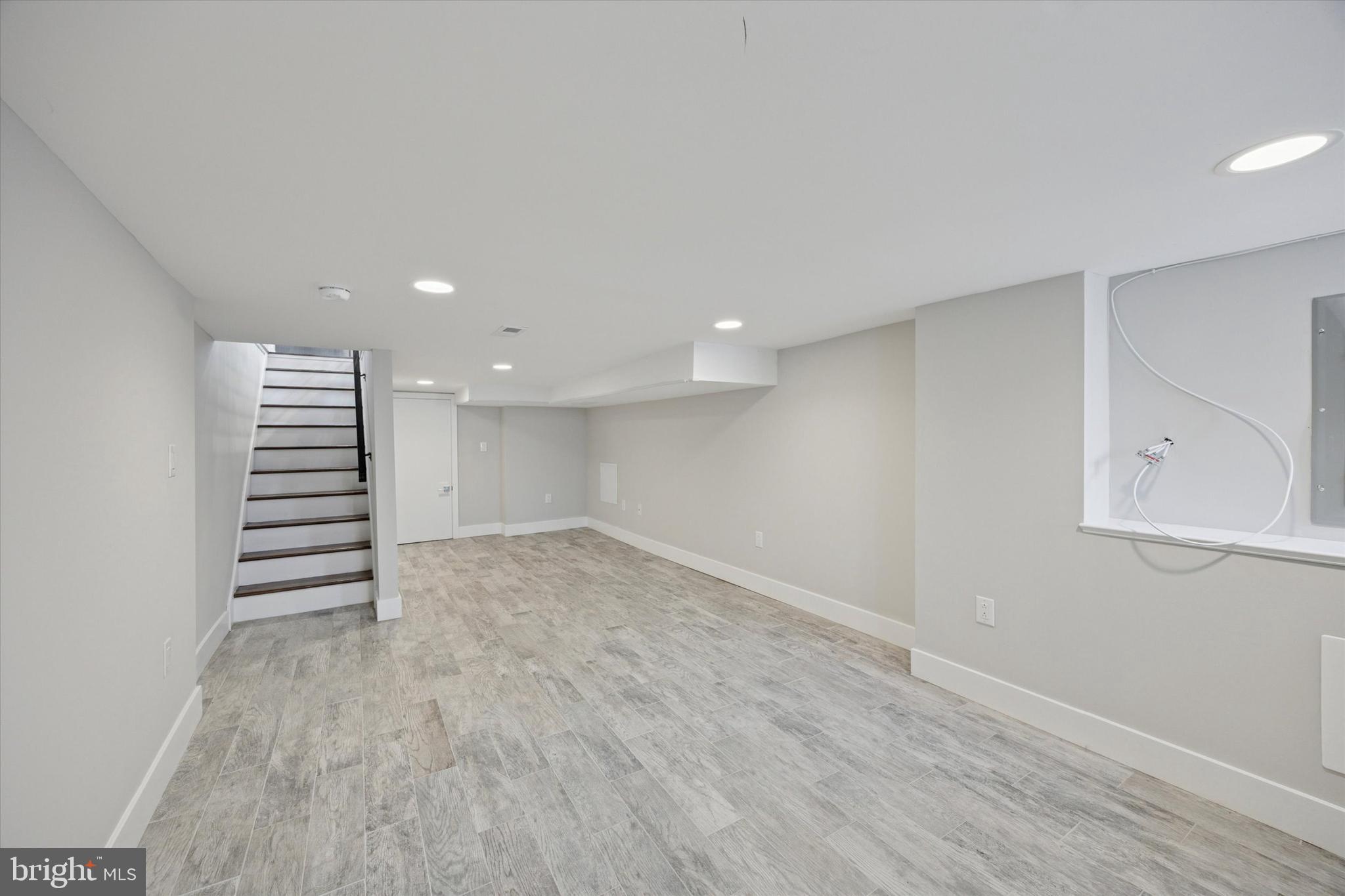 POINT BREEZE - Residential Lease