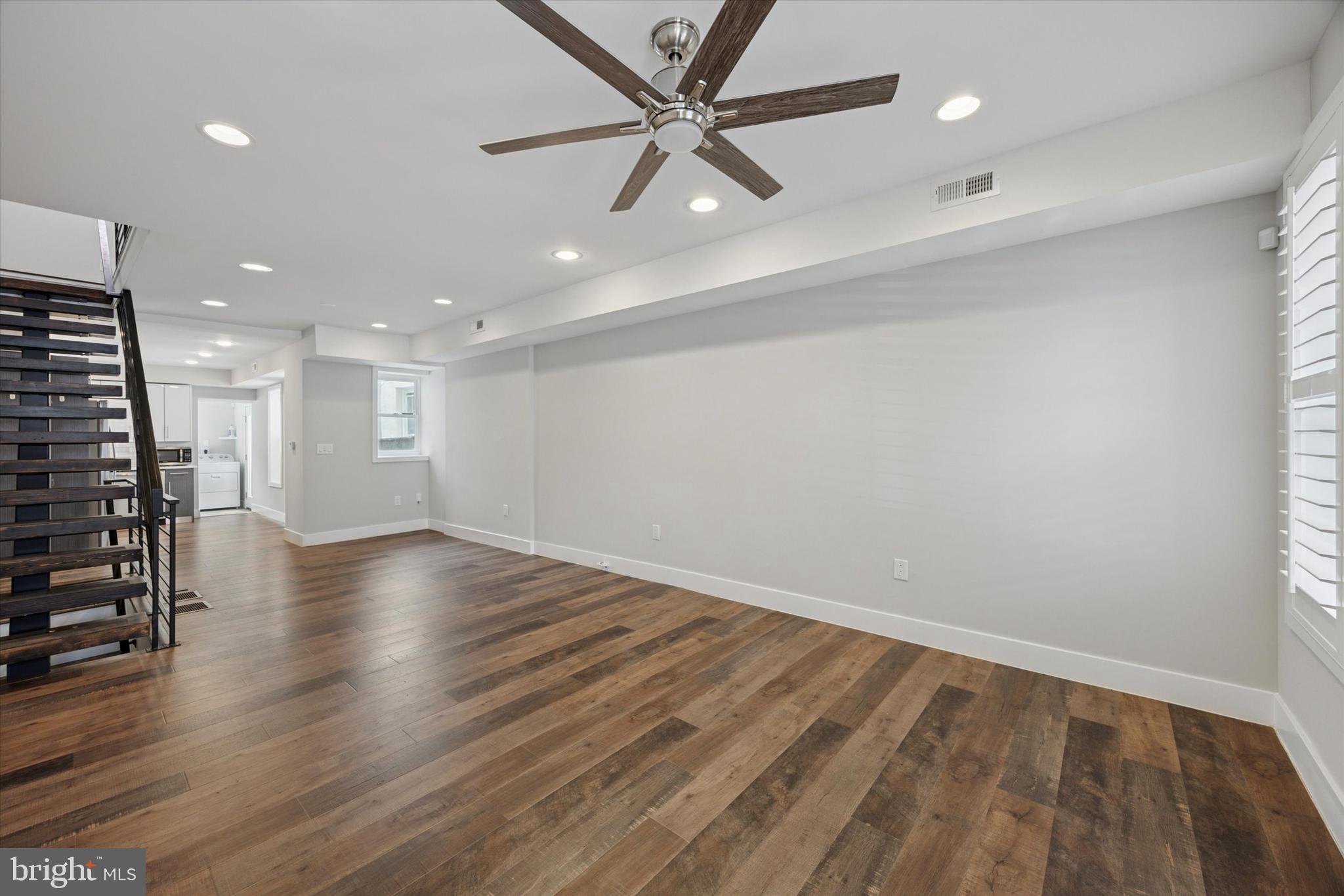 POINT BREEZE - Residential Lease