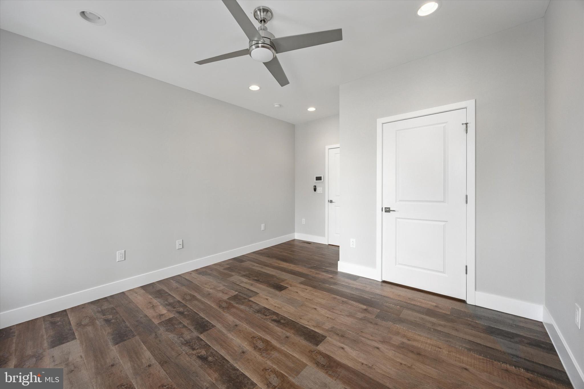 POINT BREEZE - Residential Lease
