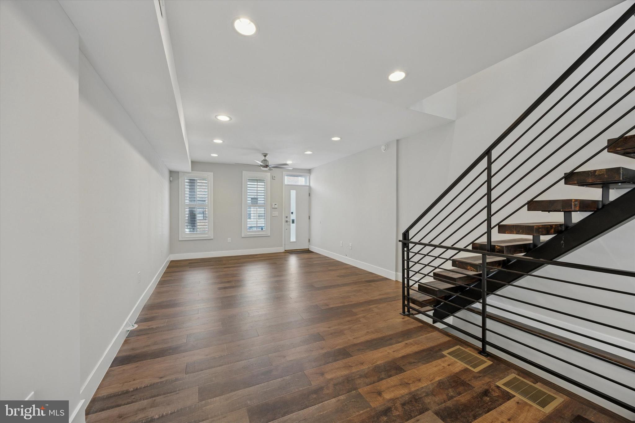 POINT BREEZE - Residential Lease