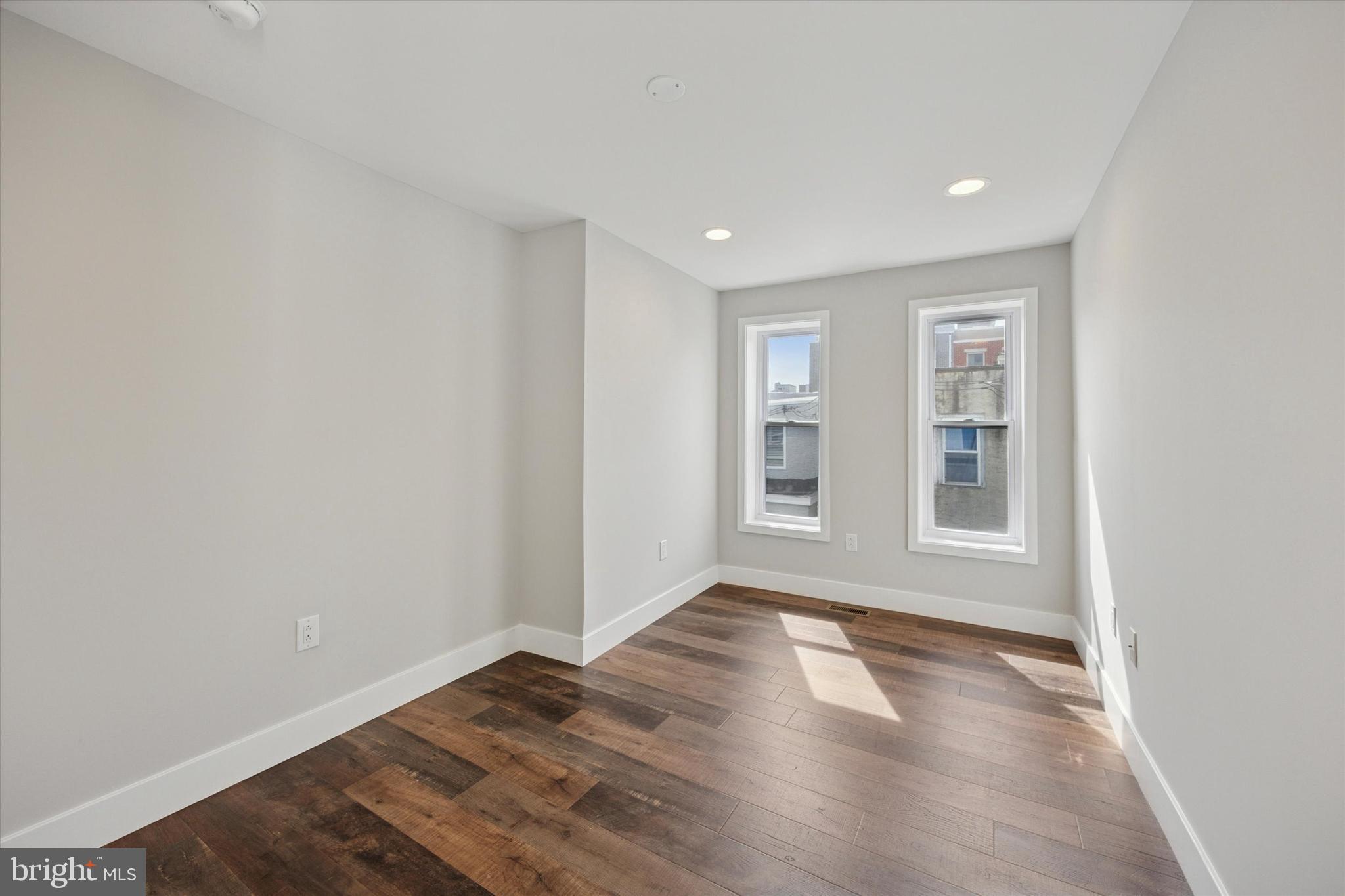 POINT BREEZE - Residential Lease