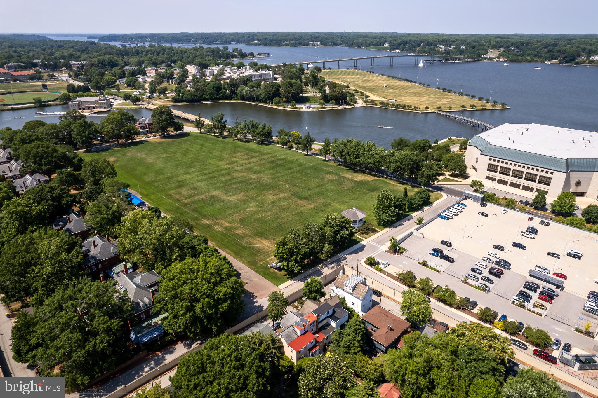 HISTORIC DISTRICT - Residential