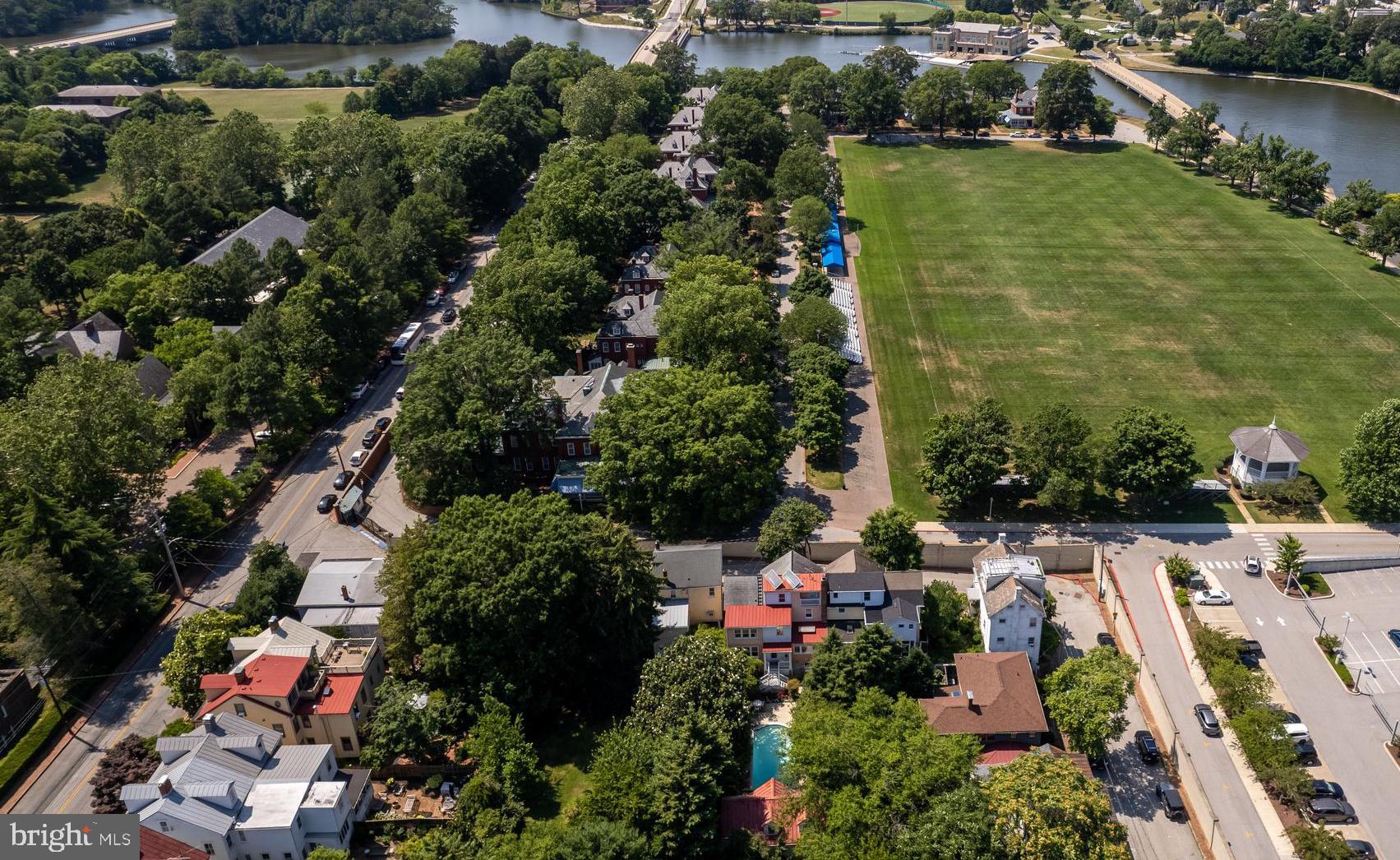 HISTORIC DISTRICT - Residential