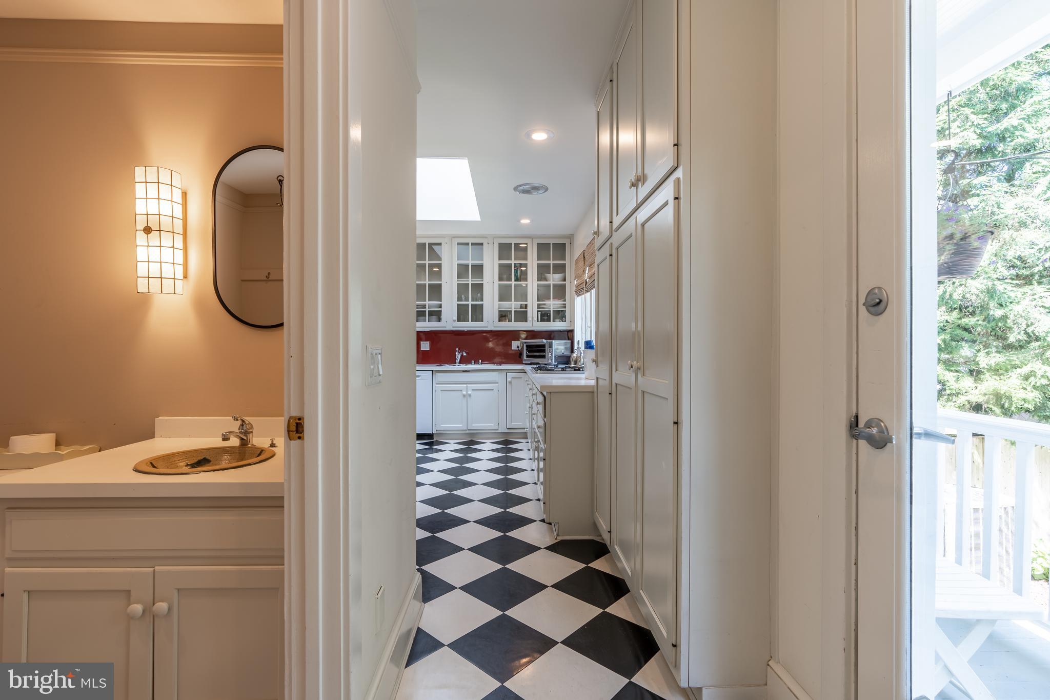 HISTORIC DISTRICT - Residential