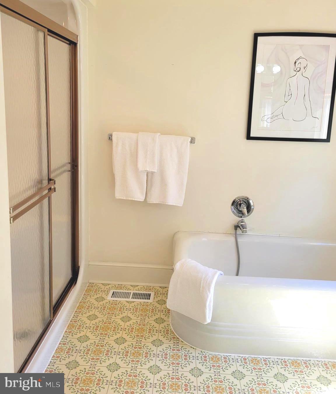 HISTORIC DISTRICT - Residential