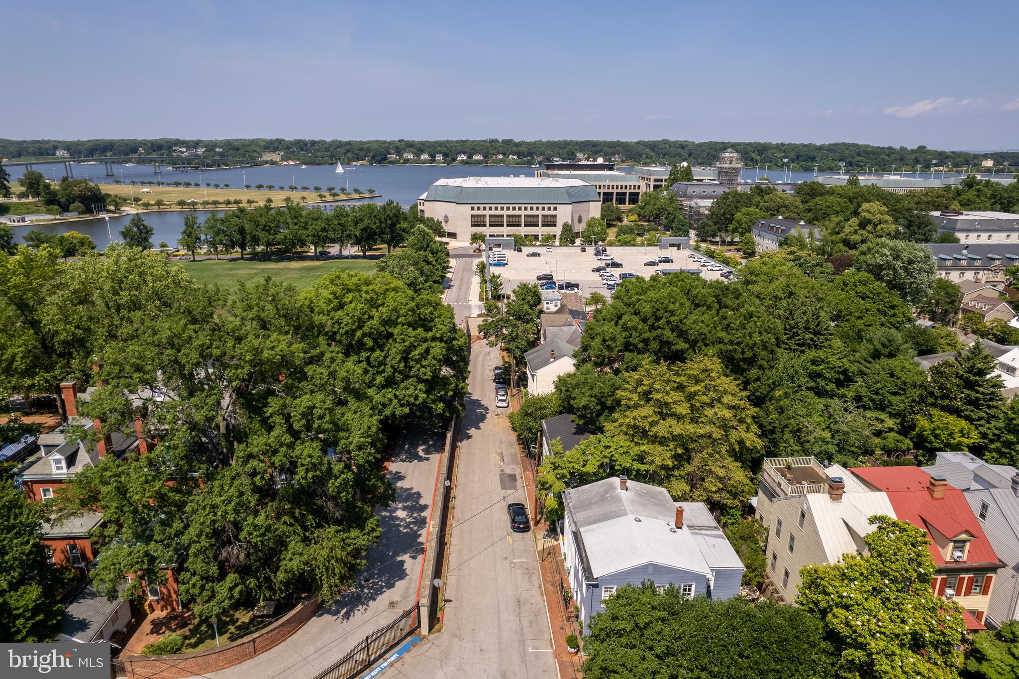 HISTORIC DISTRICT - Residential