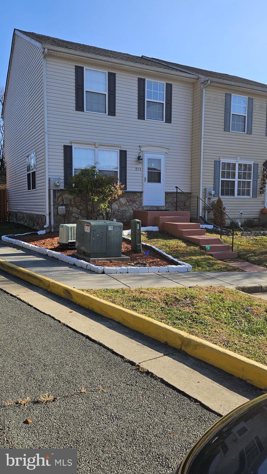 TOWNES AT EASTSIDE VILLG - Residential Lease