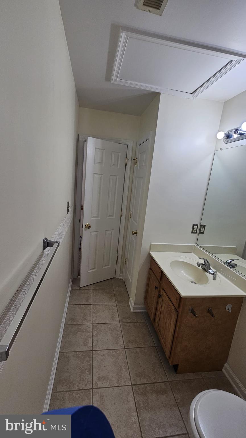 TOWNES AT EASTSIDE VILLG - Residential Lease