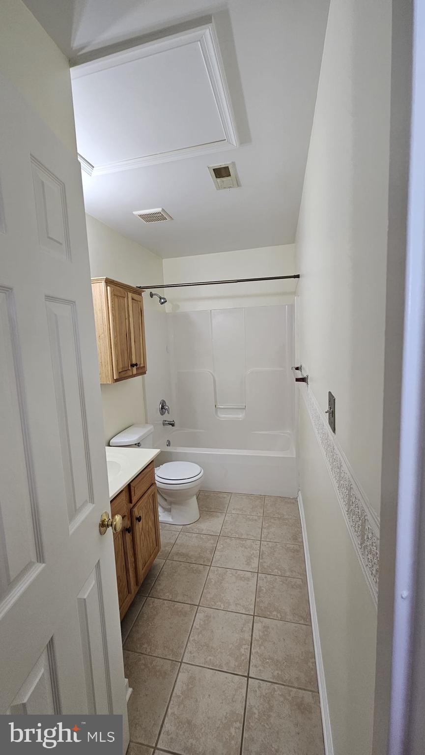 TOWNES AT EASTSIDE VILLG - Residential Lease