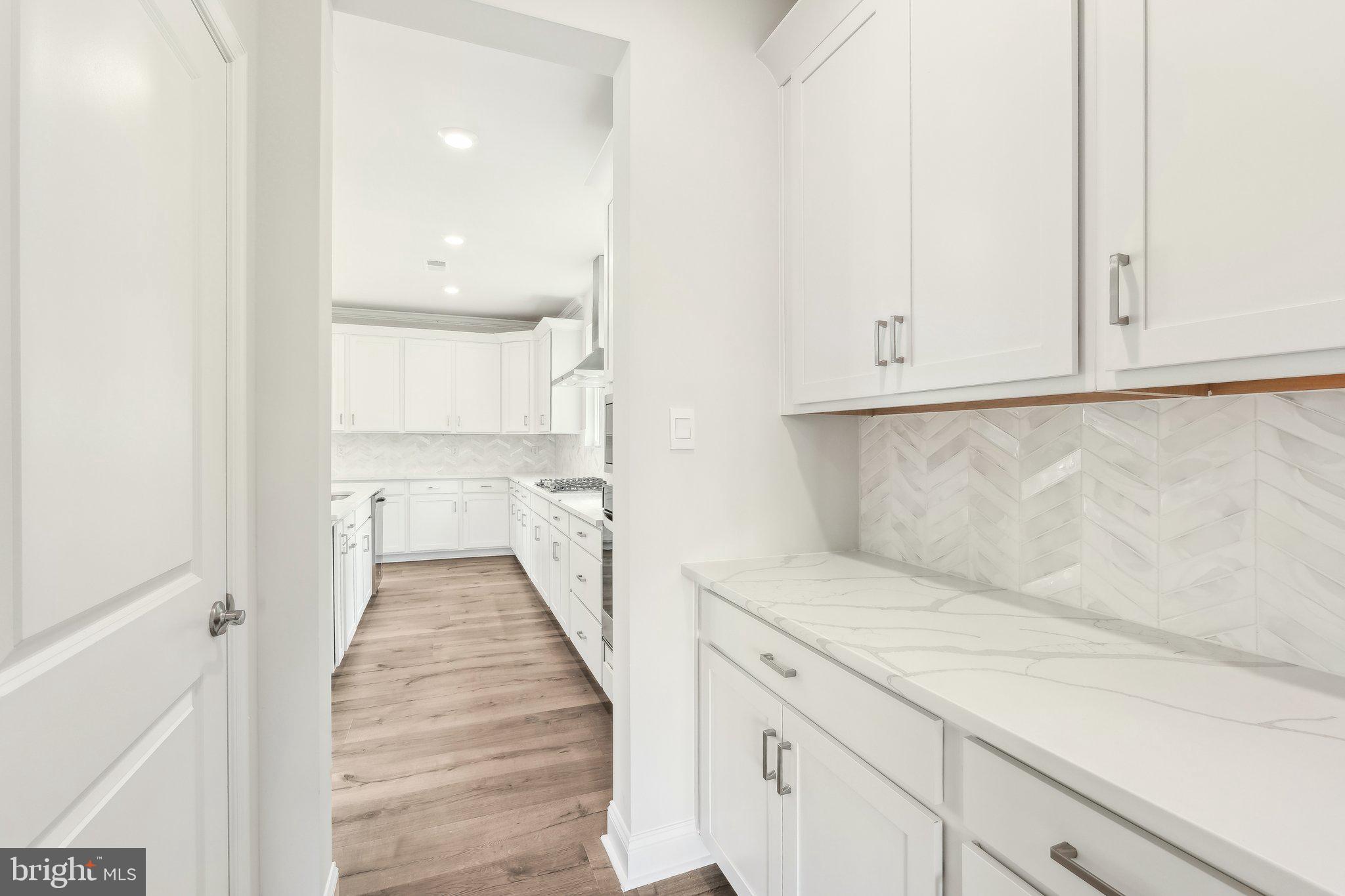 SPRING LAKES - Residential