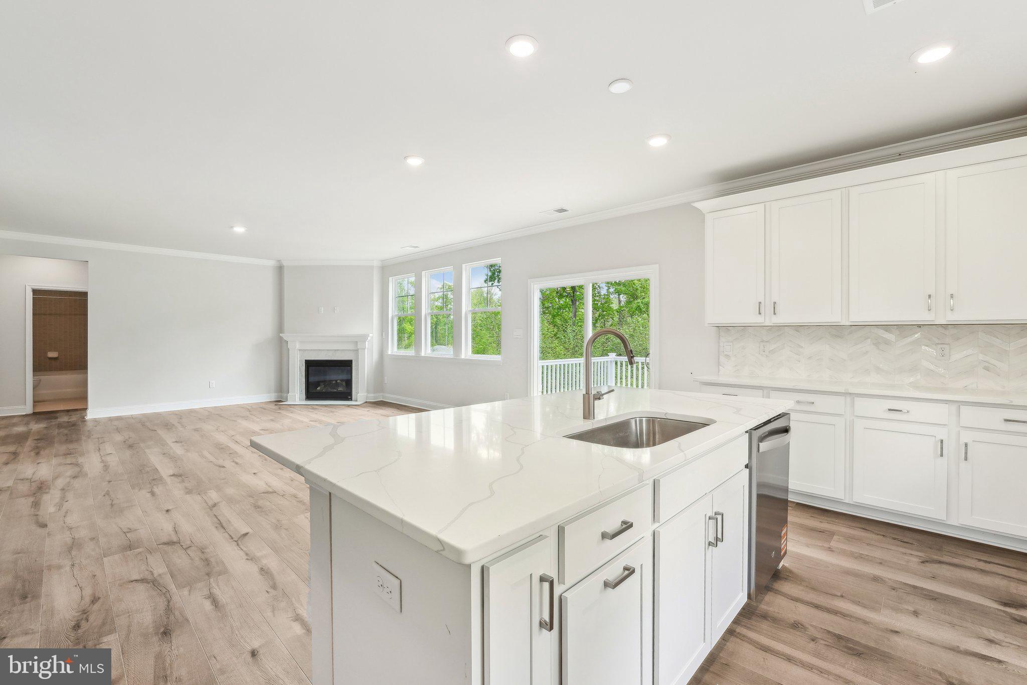 SPRING LAKES - Residential