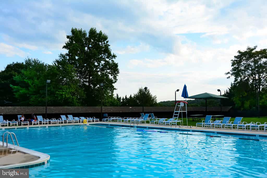 LAKE LINGANORE - Residential Lease