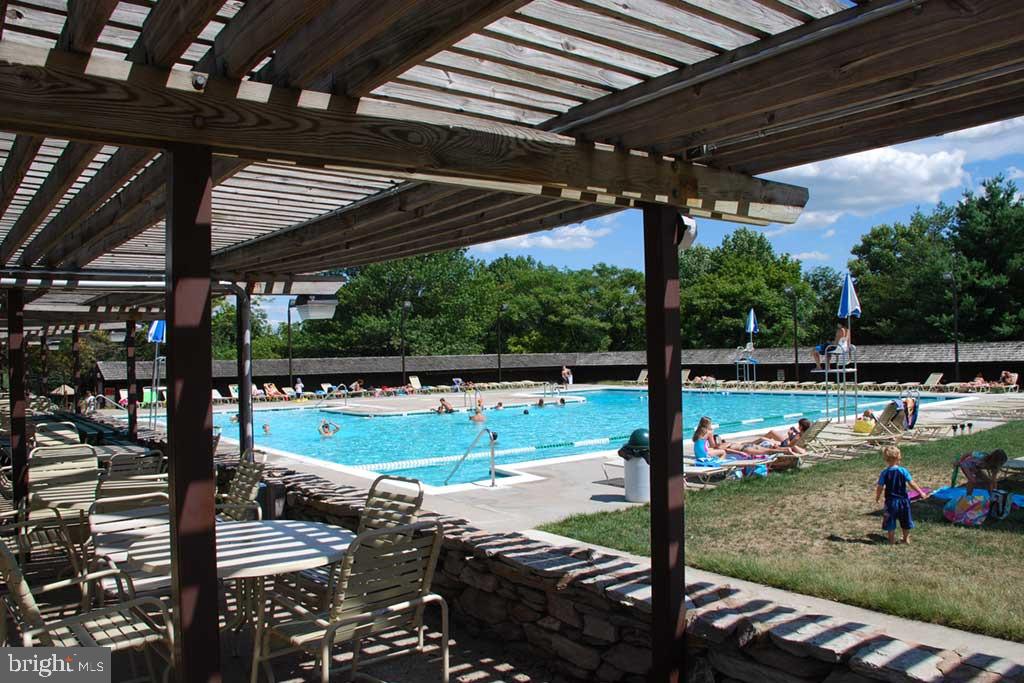 LAKE LINGANORE - Residential Lease