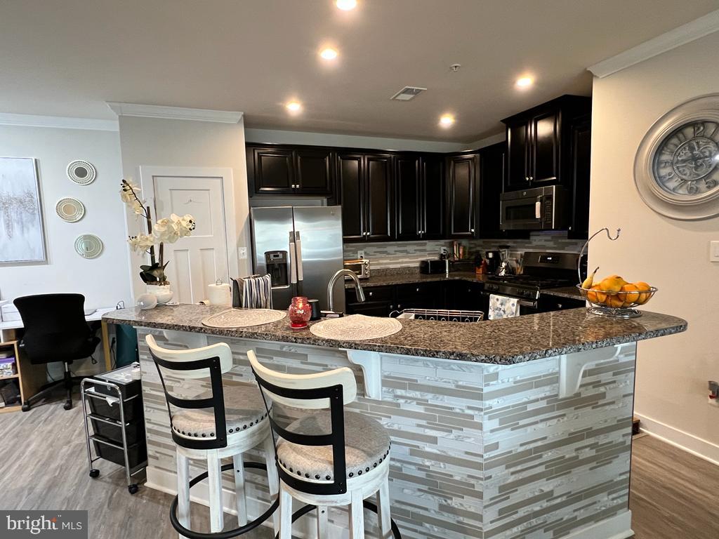 LAKE LINGANORE - Residential Lease