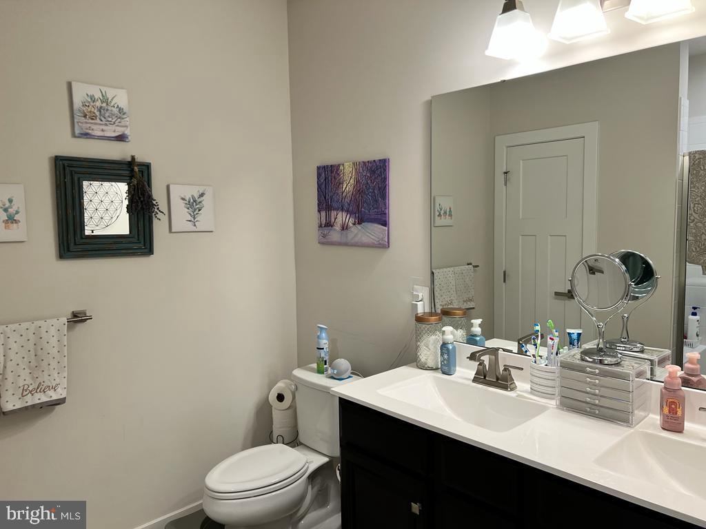 LAKE LINGANORE - Residential Lease