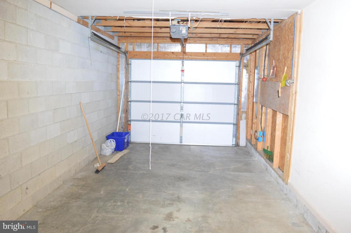 SPRING CHASE - Residential