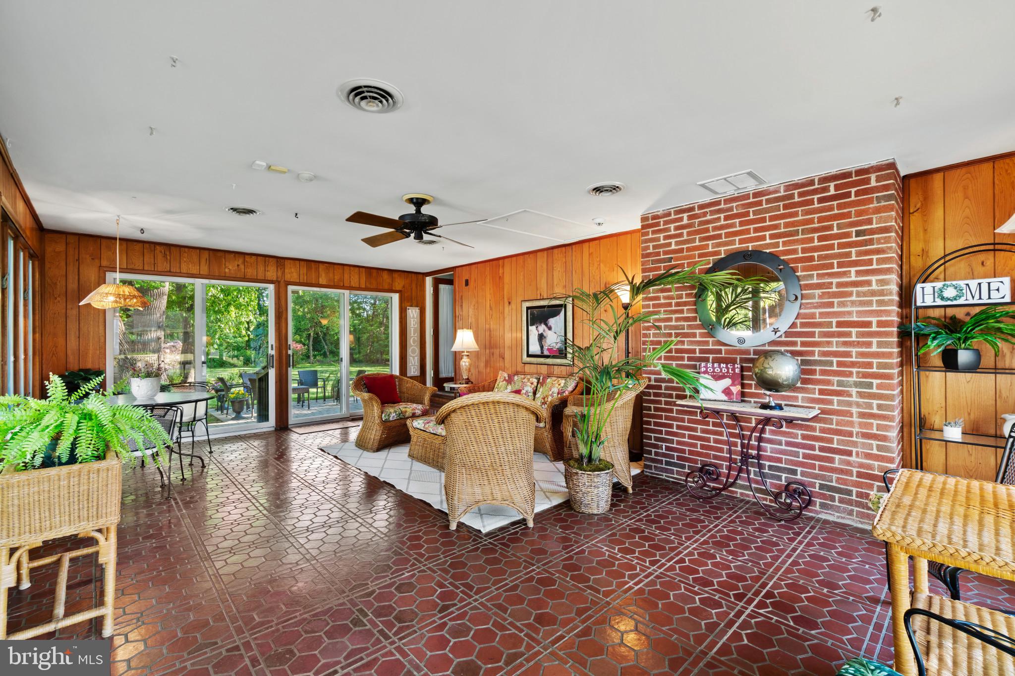 WINDEMERE ACRES - Residential