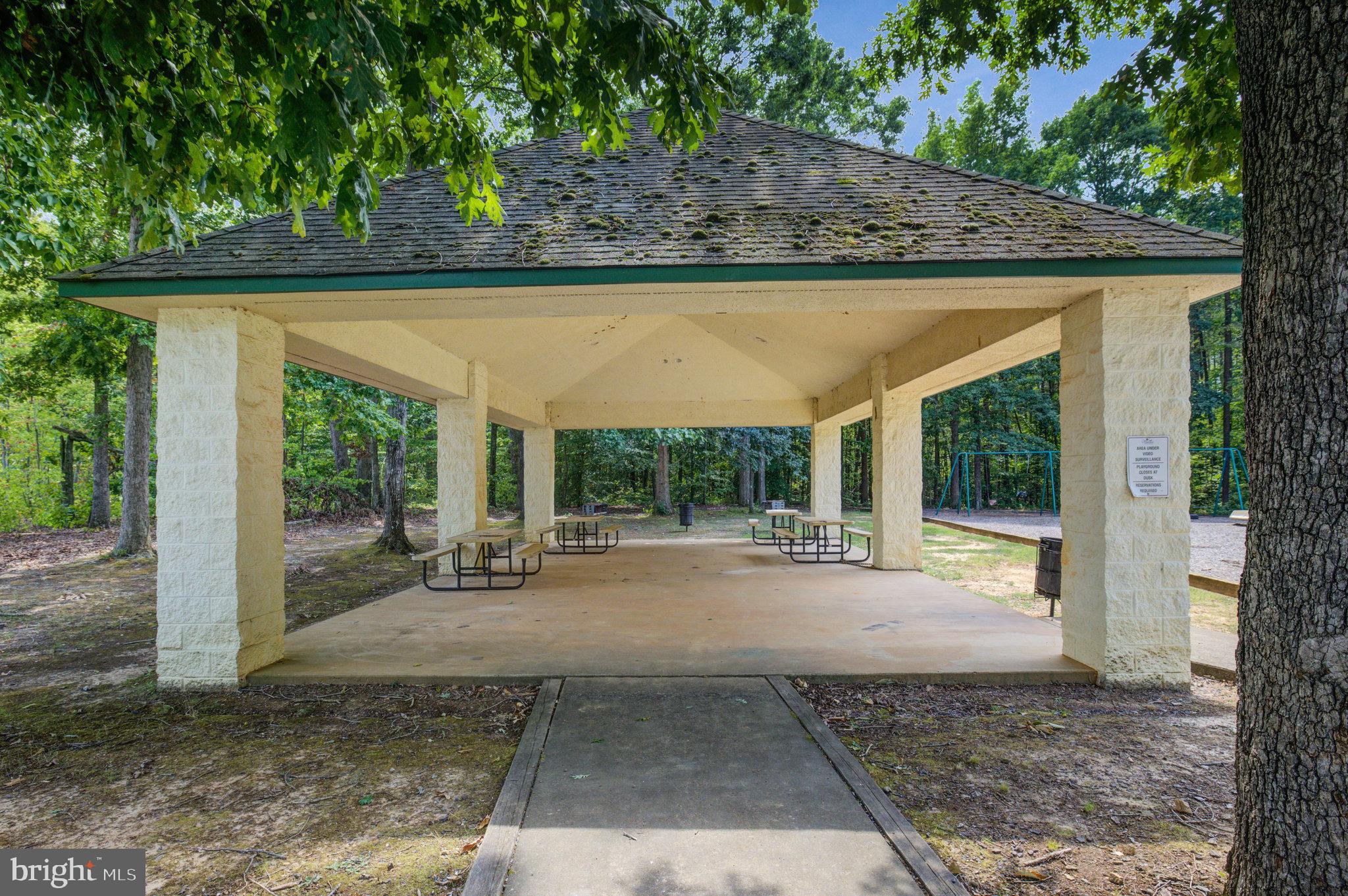 WILDERNESS SHORES - Residential