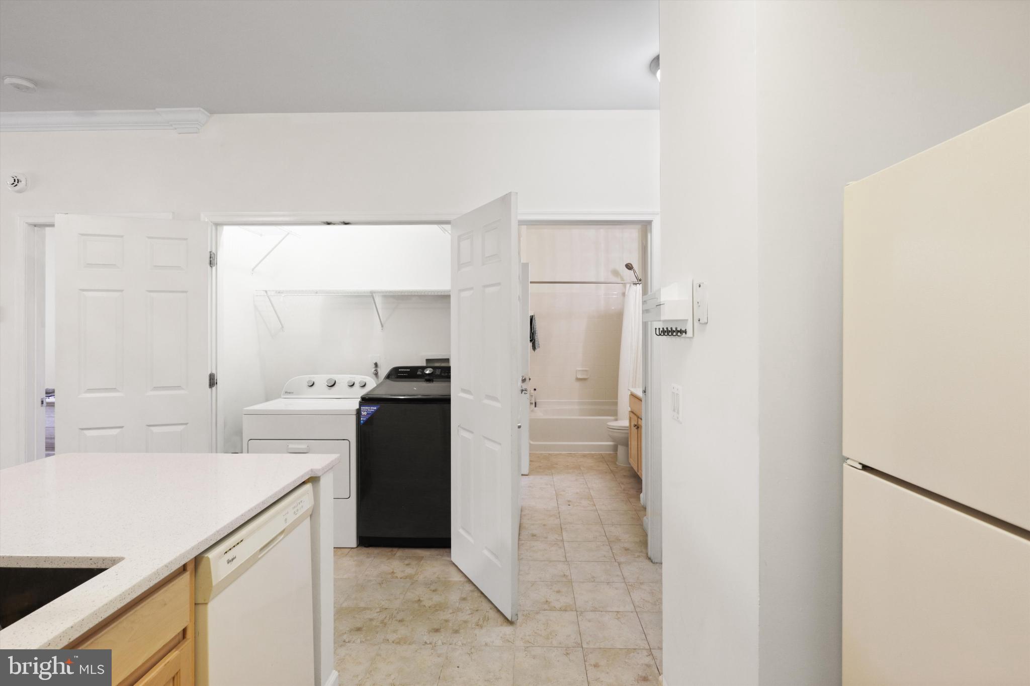 CHANTILLY PARK - Residential