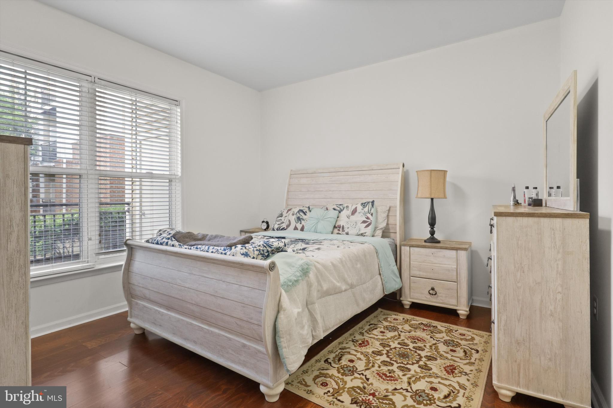 CHANTILLY PARK - Residential