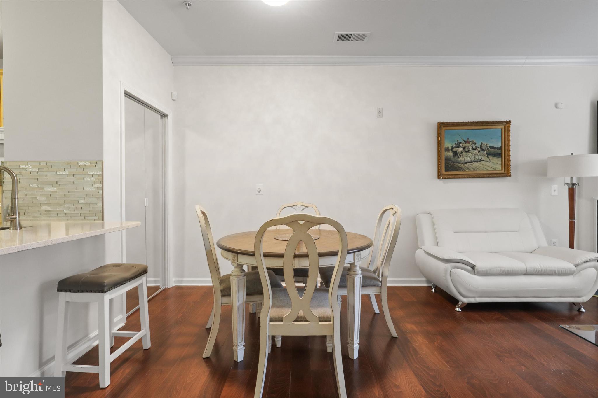 CHANTILLY PARK - Residential