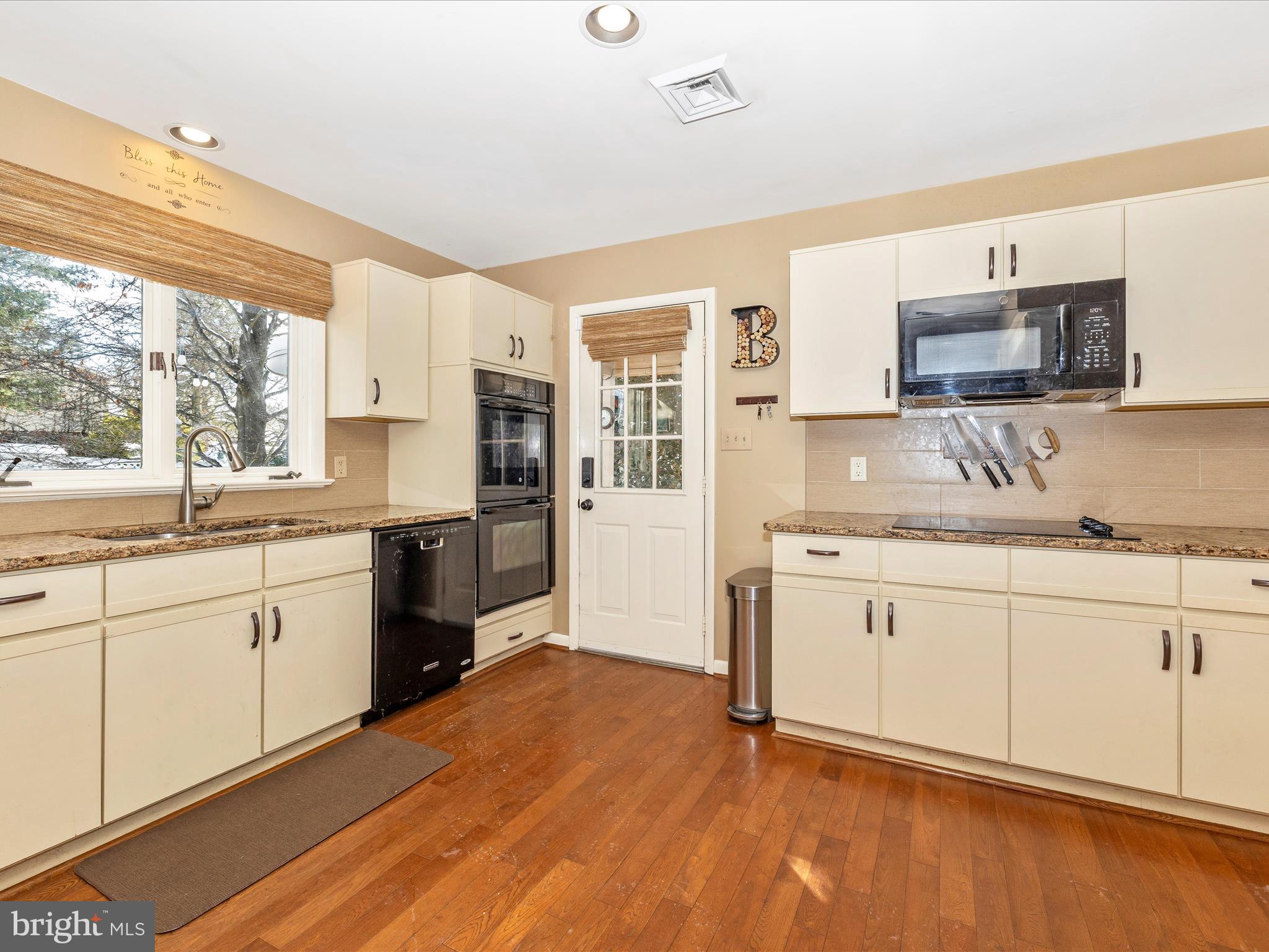 SPRING VALLEY - Residential