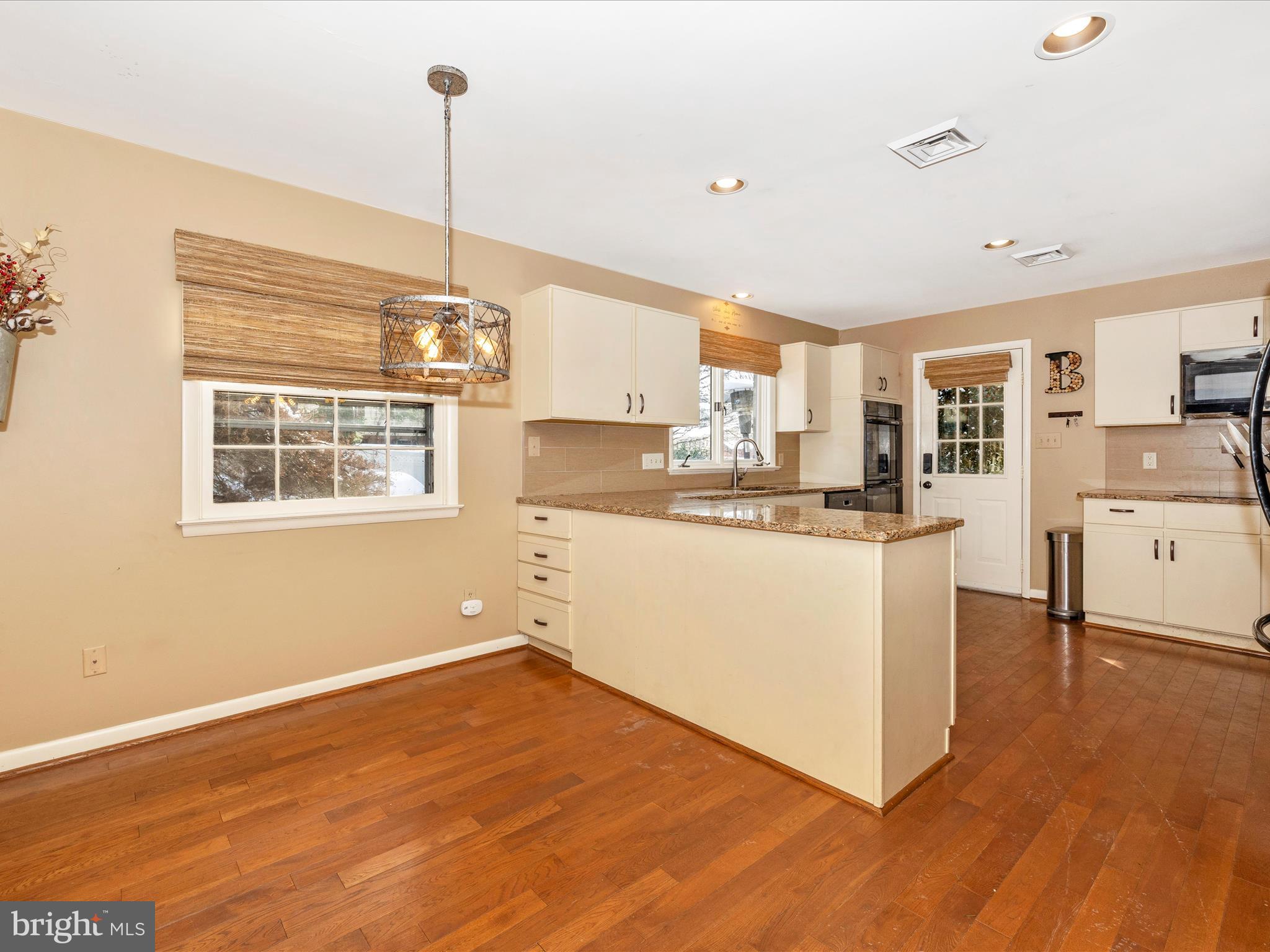 SPRING VALLEY - Residential