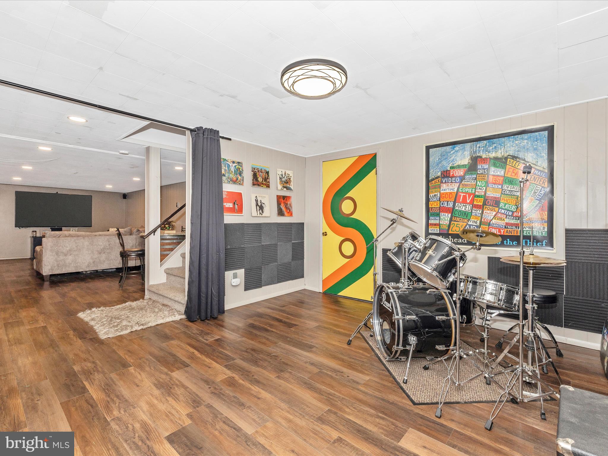 SPRING VALLEY - Residential