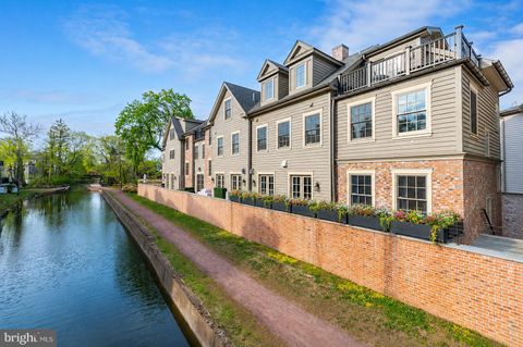 Townhouse For Sale - 18 W Mechanic Street #1<br/> NEW HOPE, PA 18938