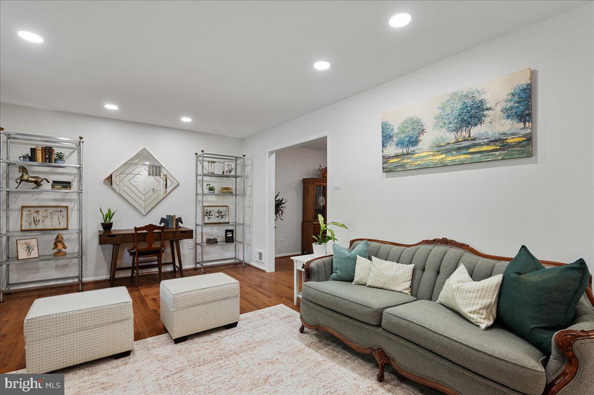 4903 CHANTERY COURT