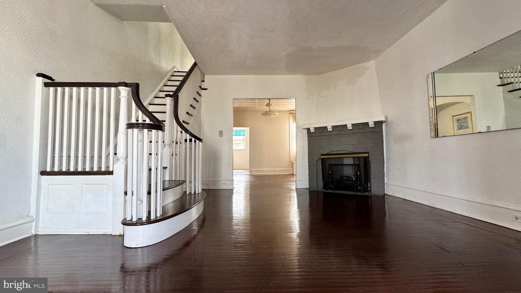 HOLMESBURG - Residential