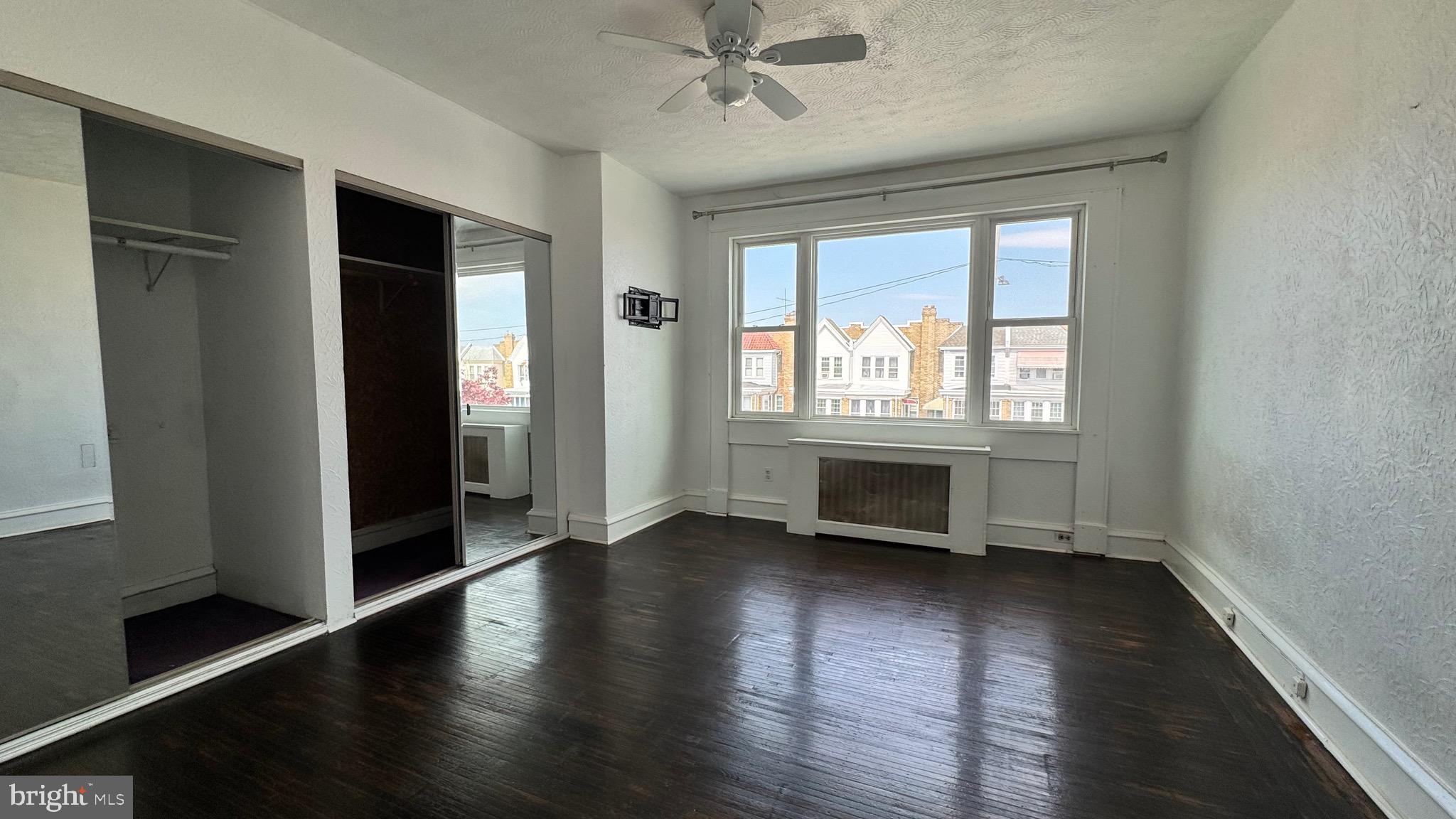 HOLMESBURG - Residential