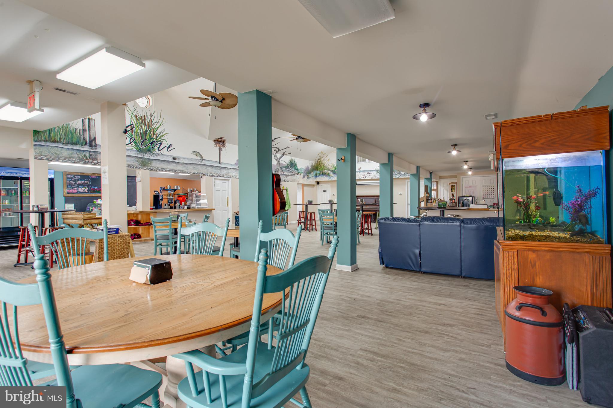 COBB ISLAND - Residential