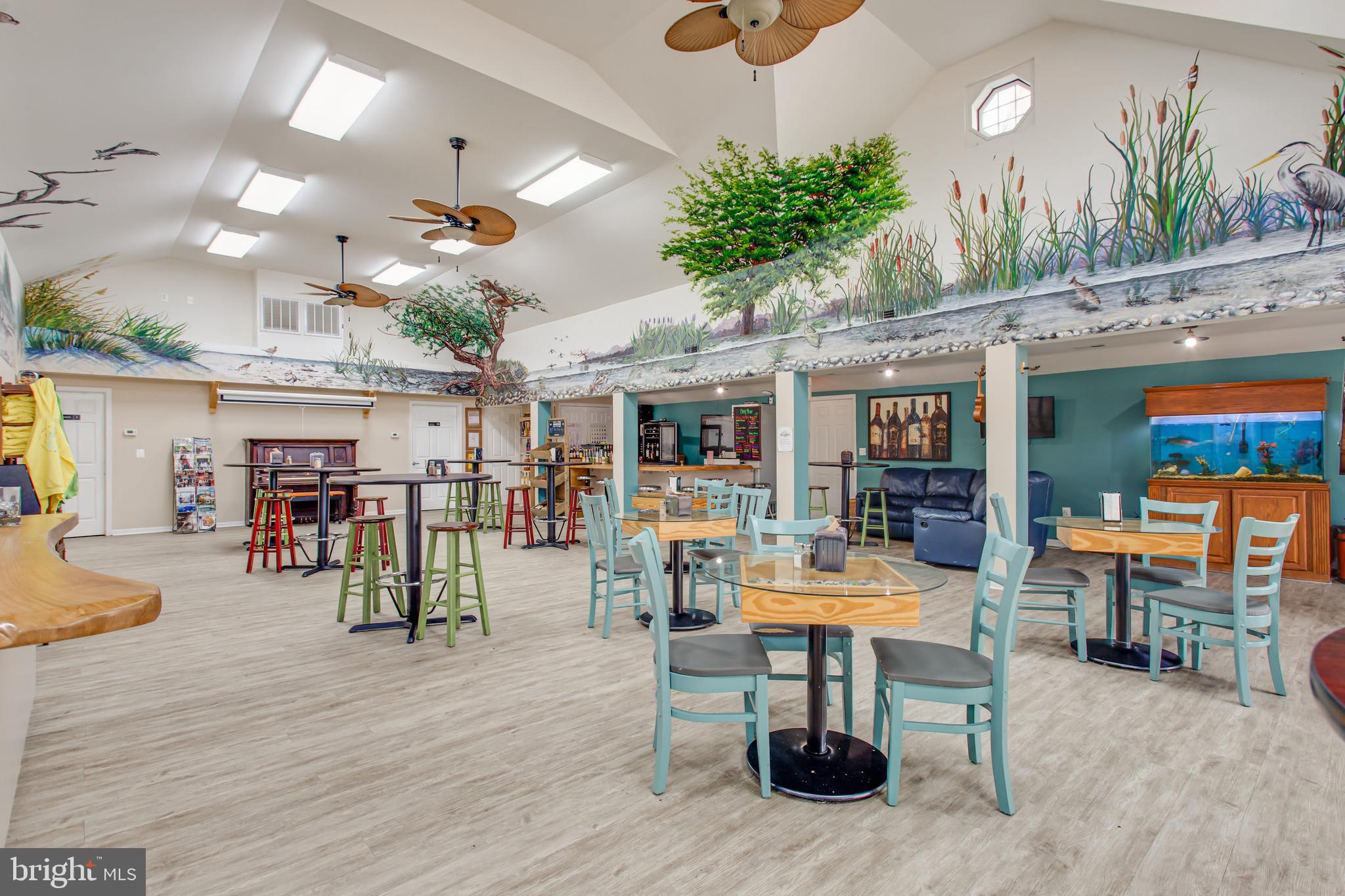 COBB ISLAND - Residential