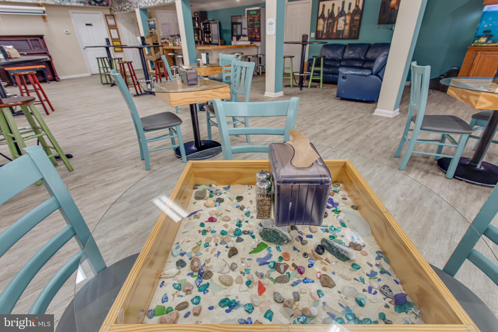 COBB ISLAND - Residential