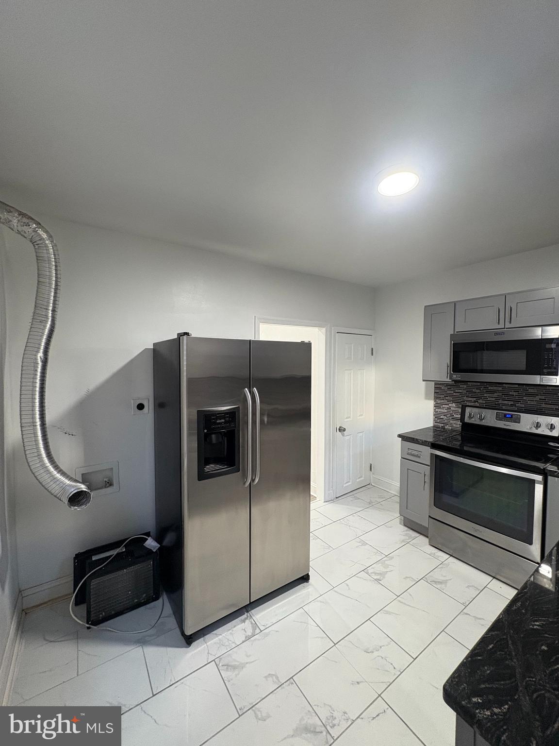 HUNTING PARK - Residential Lease