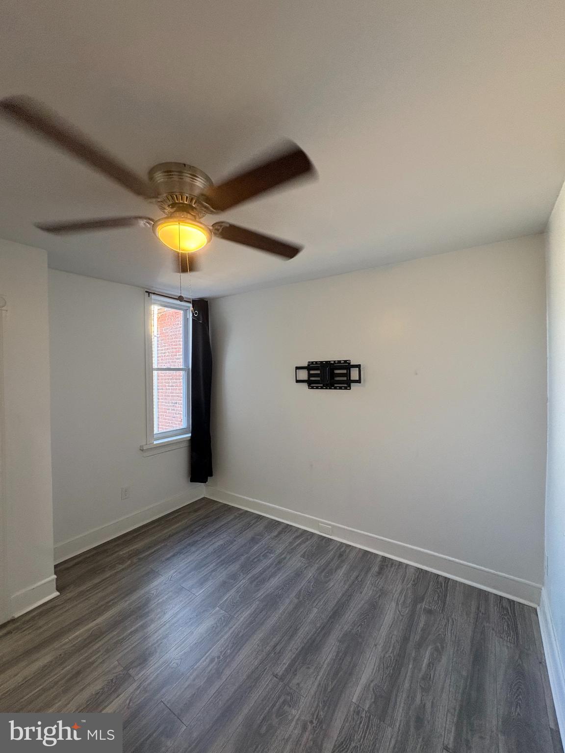 HUNTING PARK - Residential Lease