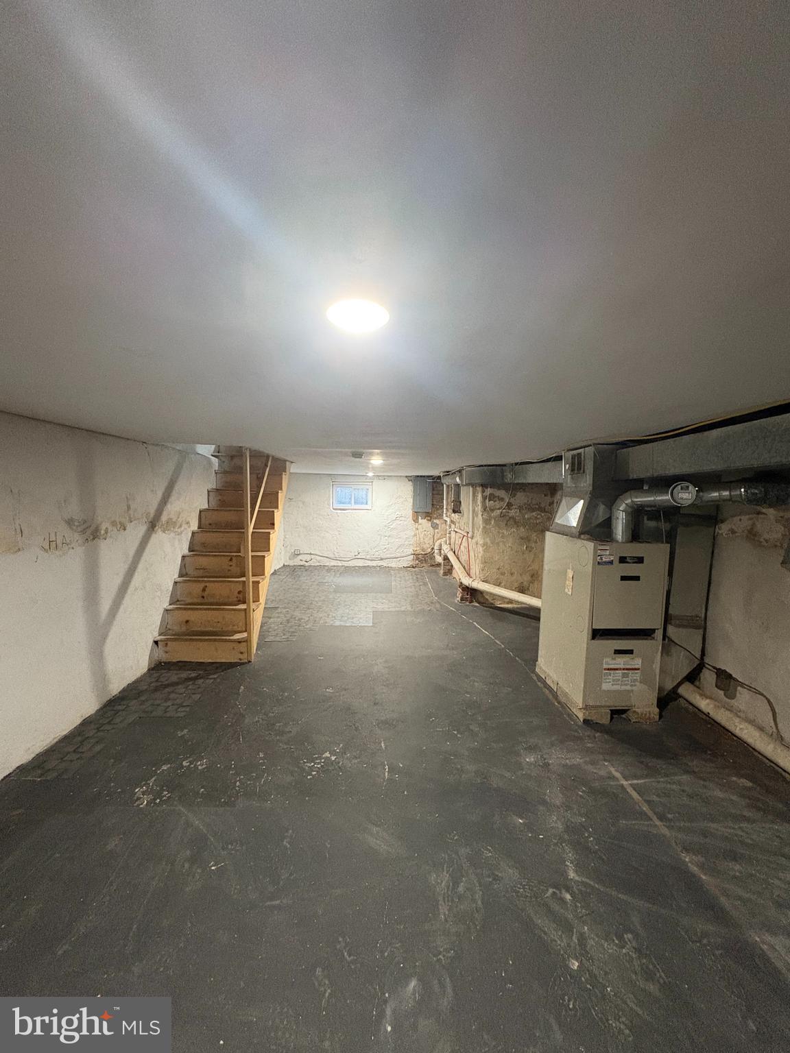 HUNTING PARK - Residential Lease