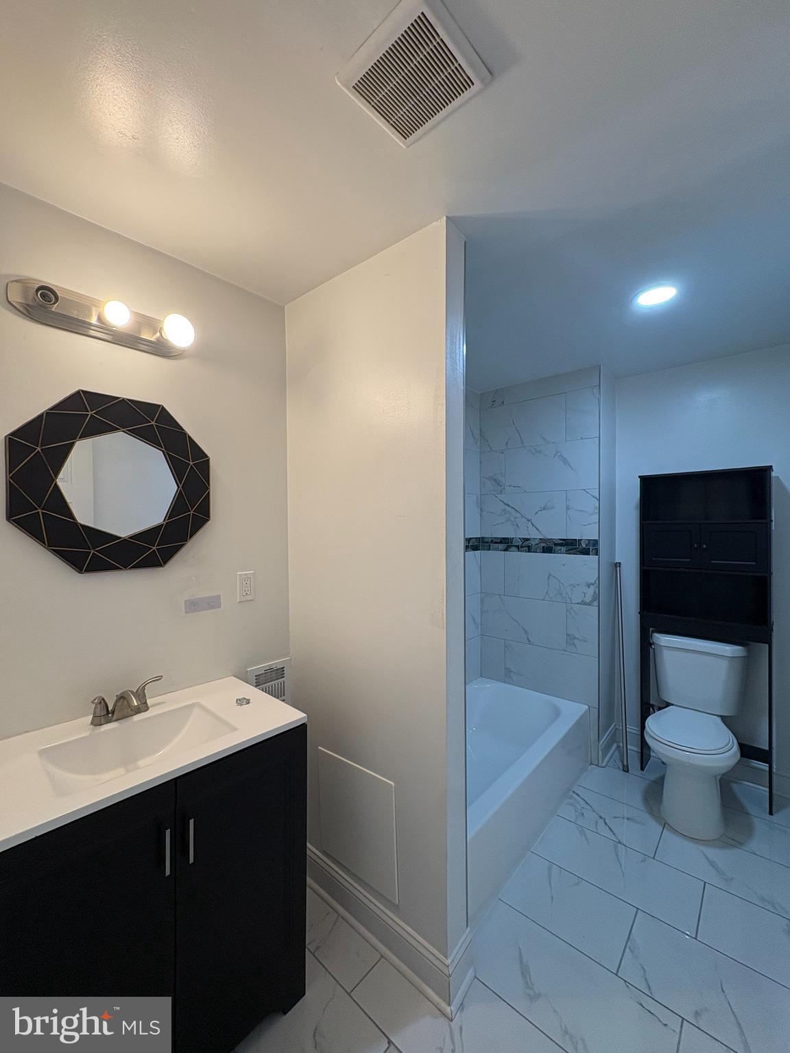 HUNTING PARK - Residential Lease