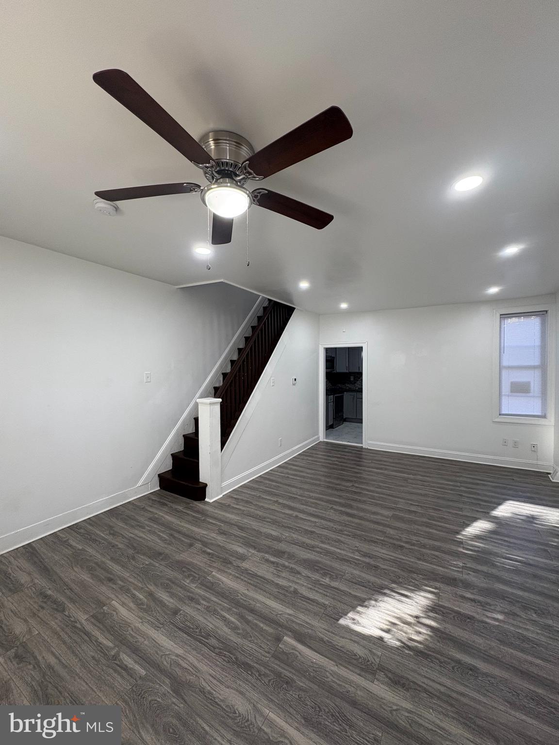 HUNTING PARK - Residential Lease