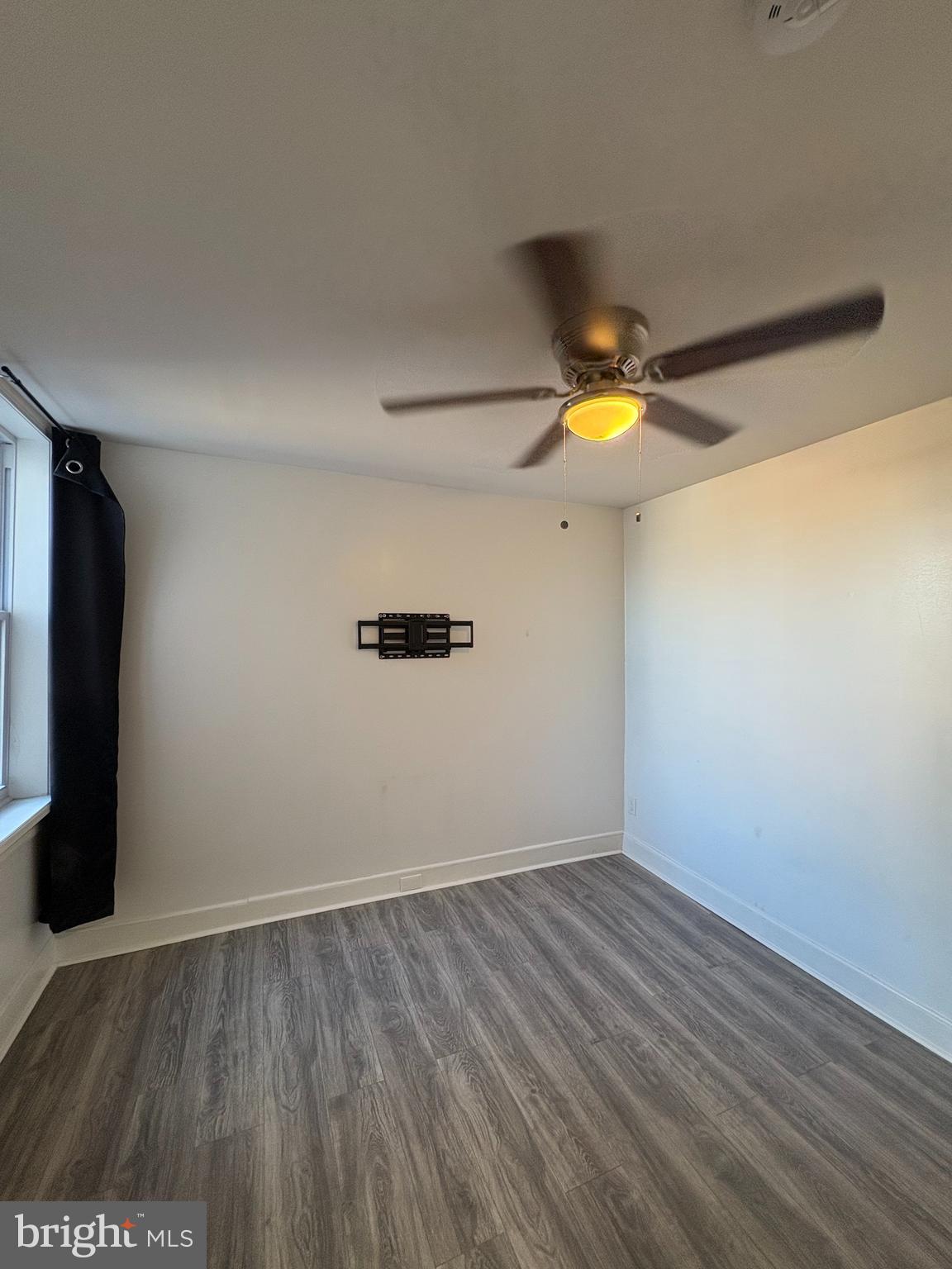 HUNTING PARK - Residential Lease