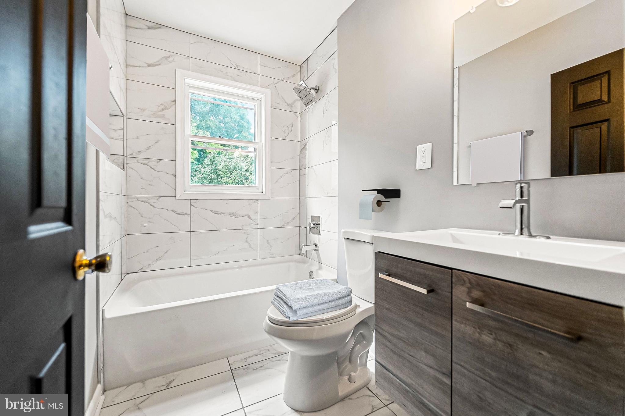 BROOKLYN HEIGHTS - Residential