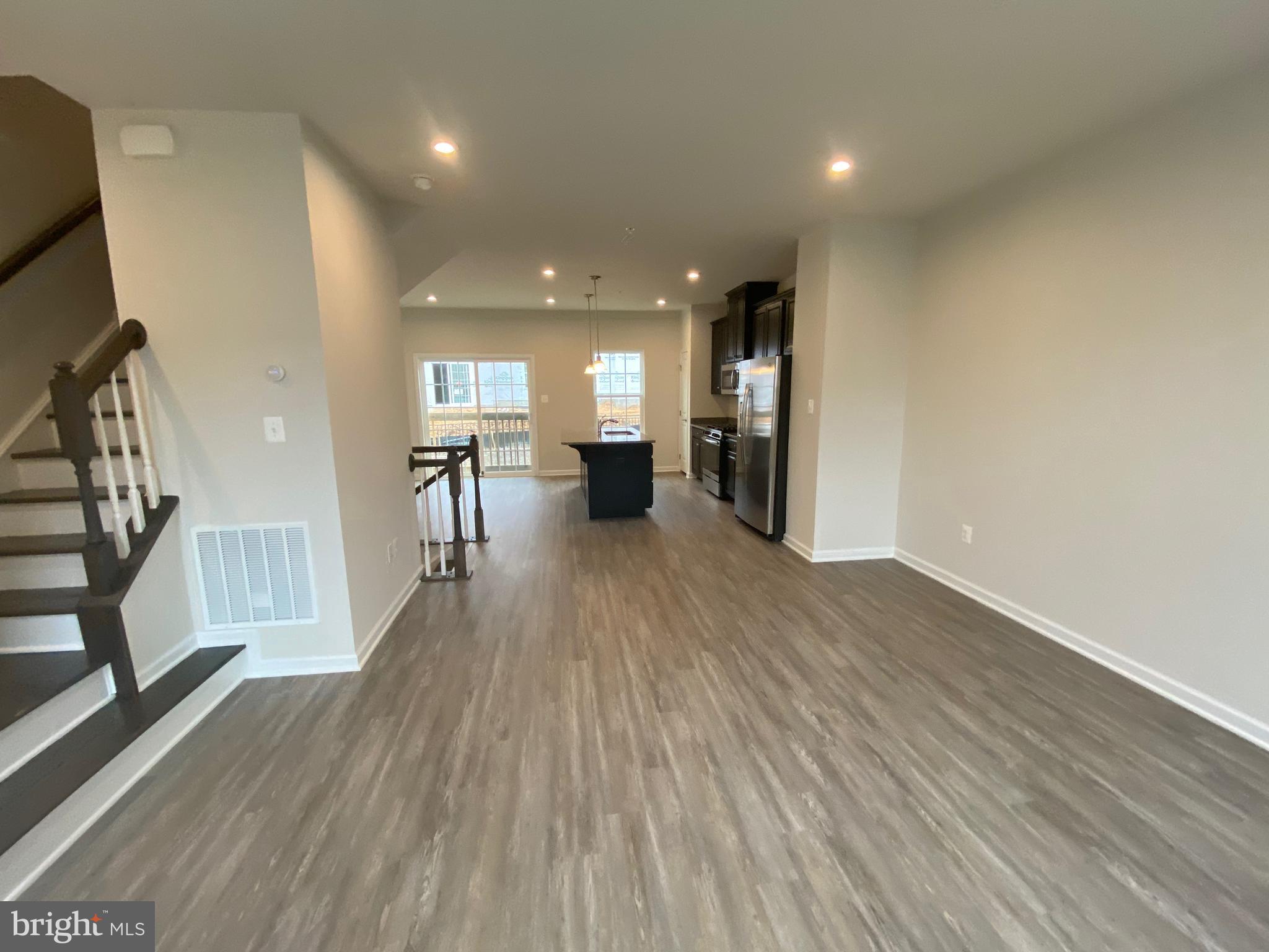 HIGHGATE VILLAGE - Residential